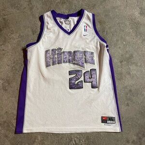 Vintage Nike & NBA Sacramento Kings Hobby Jackson #24 Length +2 White Jersey XL